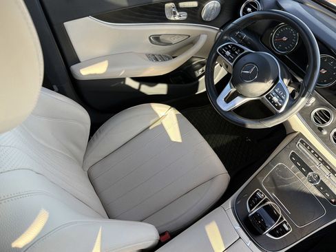 Used 2019 Mercedes-Benz E 300 4MATIC image 9