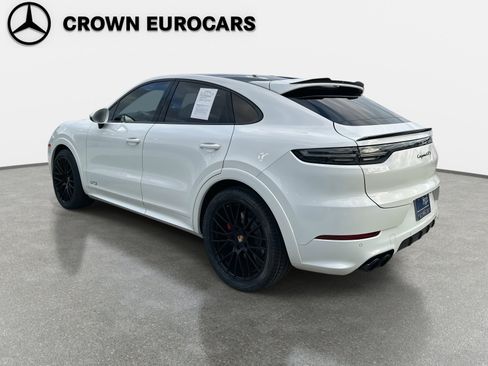 Used 2022 Porsche Cayenne GTS image 5