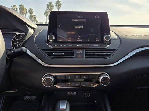 Used 2022 Nissan Altima 2.5 SR image 22