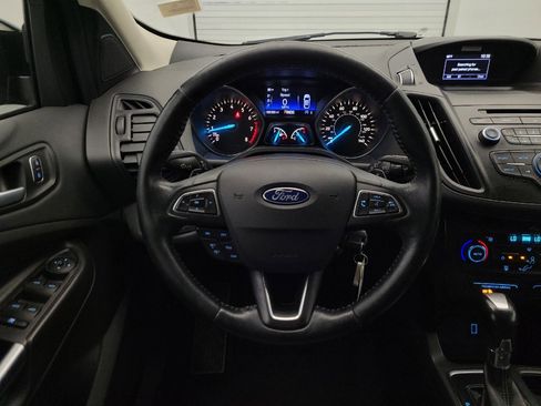 Used 2017 Ford Escape SE w/ SE Sport Appearance Package FWD image 22
