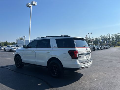 Used 2022 Ford Expedition Timberline AWD/4WD image 5