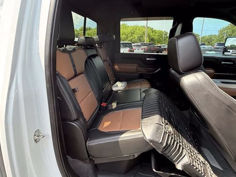 Used 2020 Chevrolet Silverado 2500 High Country AWD/4WD image 21