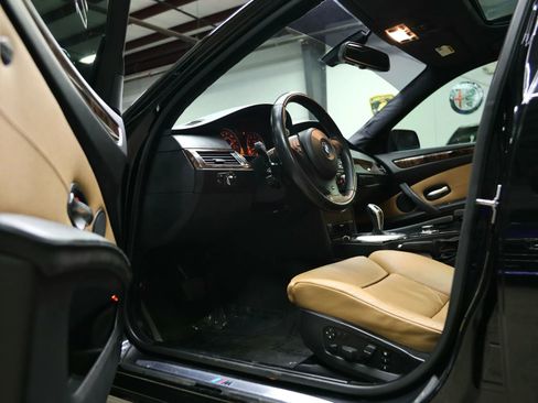 Used 2010 BMW 535i Sedan image 21