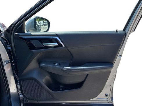 Used 2023 Mitsubishi Outlander SE image 44