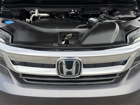 Used 2021 Honda Pilot EX image 28