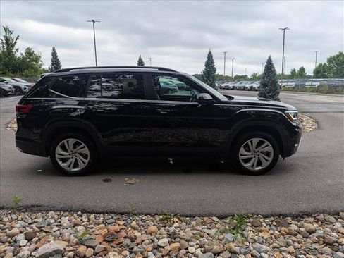 Used 2023 Volkswagen Atlas SE AWD/4WD image 6