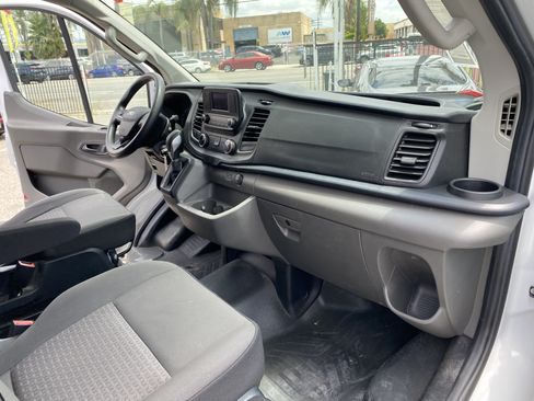 Used 2023 Ford Transit 250 Low Roof RWD image 26
