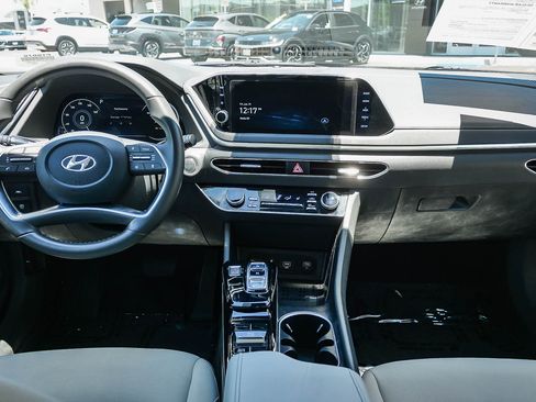 Certified 2023 Hyundai Sonata SEL w/ Convenience Package FWD image 13
