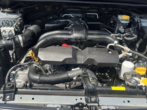 Used 2017 Subaru Crosstrek 2.0i Limited AWD/4WD image 22