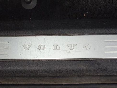 Used 2018 Volvo XC90 T6 Momentum w/ Convenience Package image 22