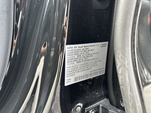 Used 2024 Audi RS Q8 image 34