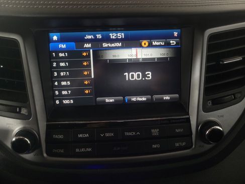 Used 2016 Hyundai Tucson Limited w/ Option Group 03 image 25