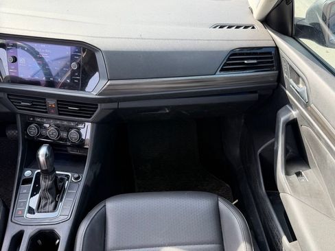 Used 2021 Volkswagen Jetta SEL FWD image 12