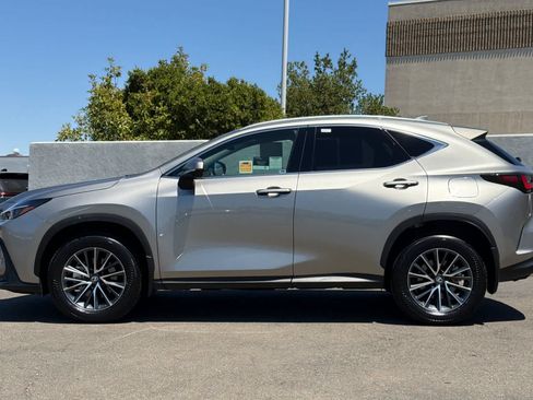 Used 2026 Lexus NX 350h AWD w/ Accessory Package (2T) image 9