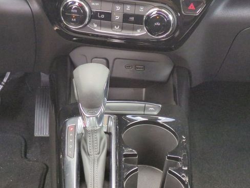 Used 2024 Chevrolet Trax LT w/ Driver Confidence Package image 19