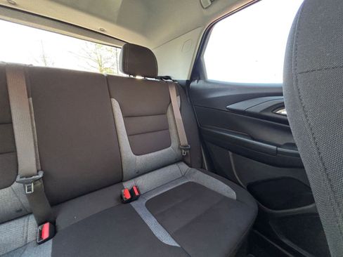 Used 2025 Chevrolet TrailBlazer LT image 38