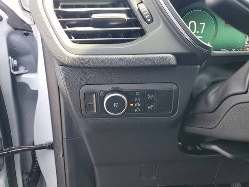 New 2025 Ford Escape Platinum w/ Premium Technology Package image 34