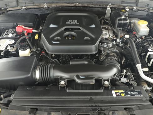 Certified 2018 Jeep Wrangler Unlimited Rubicon image 6