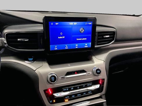 Certified 2023 Ford Explorer XLT w/ Equipment Group 202A AWD/4WD image 6