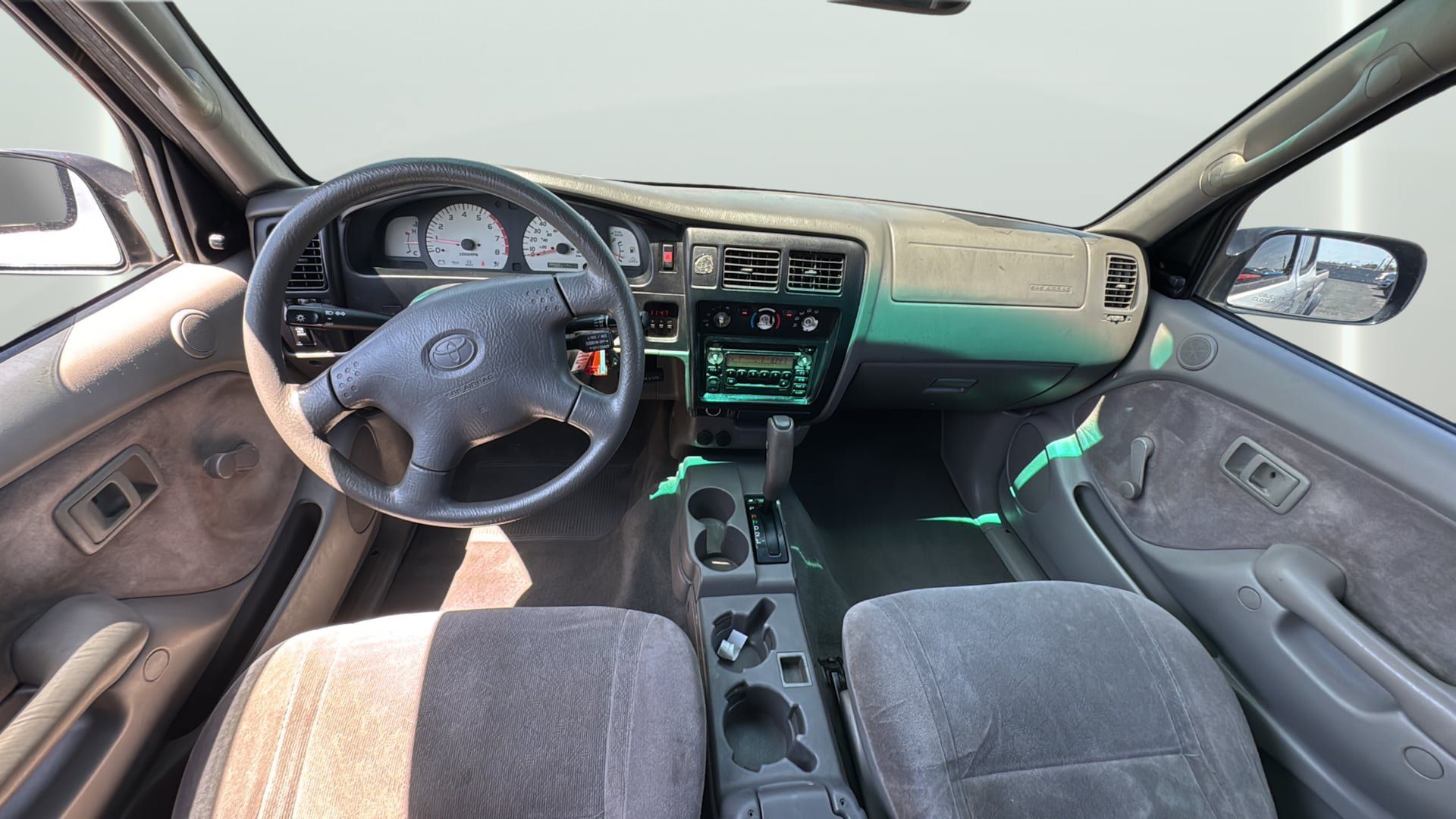 Used 2002 Toyota Tacoma PreRunner w/ SR5 Pkg w/ Chrome Pkg RWD image 31