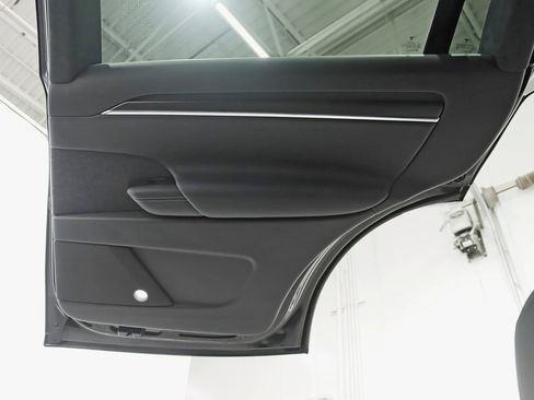 Used 2022 Tesla Model X Plaid image 37