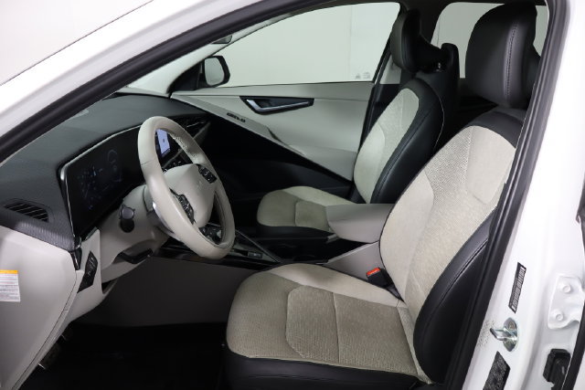 Certified 2023 Kia Niro Wave FWD image 14