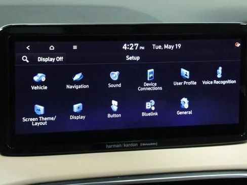 Used 2022 Hyundai Santa Fe SEL w/ Convenience + Premium Package FWD image 16