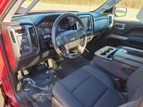 Used 2018 Chevrolet Silverado 1500 LT w/ LT Convenience Package AWD/4WD image 17