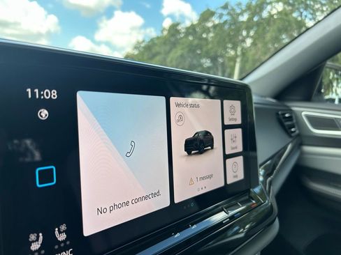 New 2026 Volkswagen Atlas Cross Sport SEL R-Line image 14