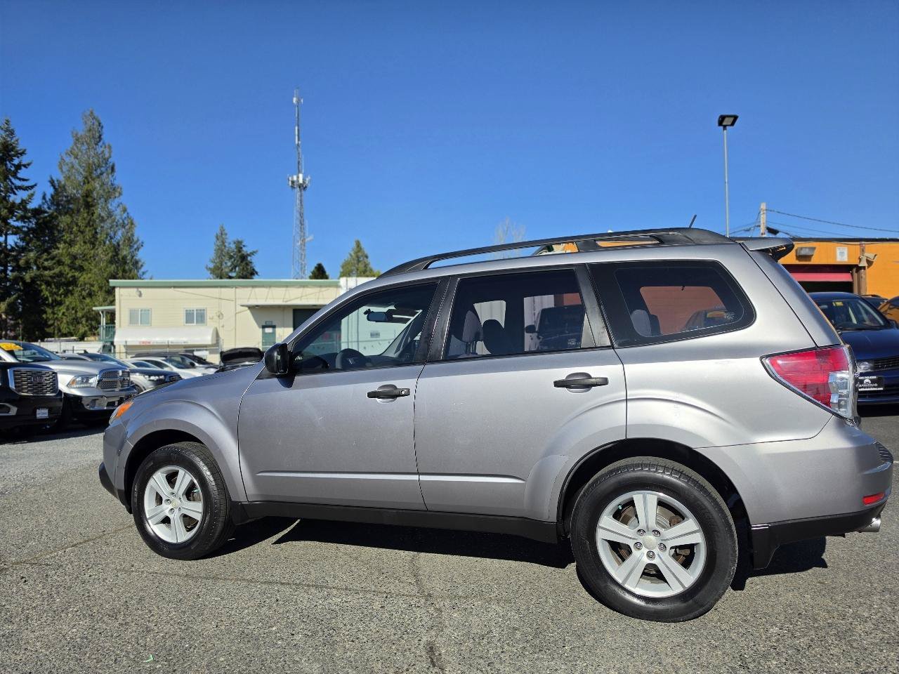 Used 2010 Subaru Forester 2.5X AWD/4WD image 8