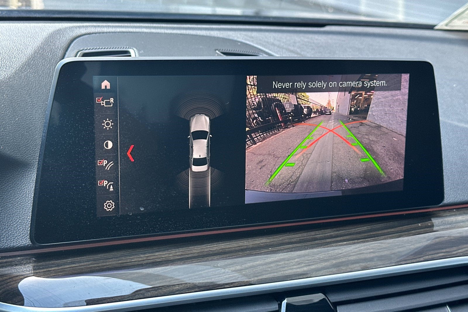 Used 2019 BMW 530i w/ Convenience Package RWD image 22