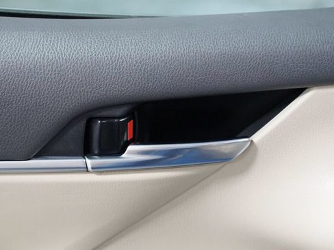 Certified 2020 Toyota Camry LE FWD image 28