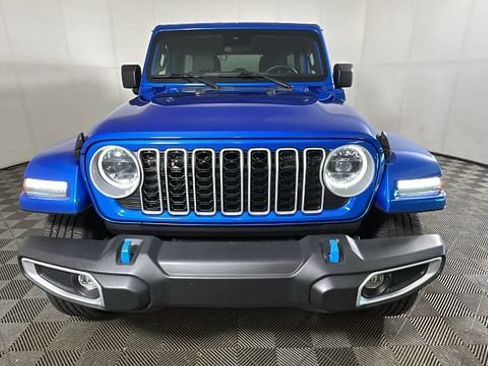 Used 2024 Jeep Wrangler Unlimited Sahara AWD/4WD image 7