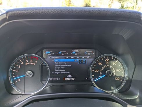 Used 2015 Ford F150 Platinum w/ Equipment Group 701A Luxury image 13