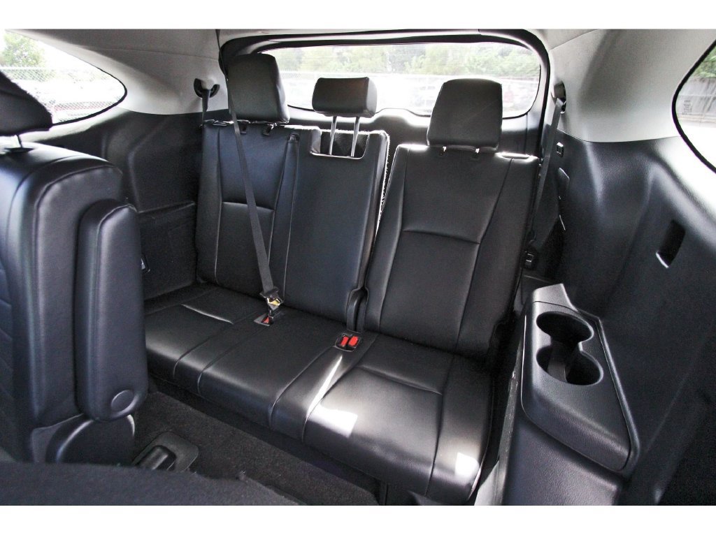 Used 2023 Toyota Highlander XLE AWD/4WD image 15