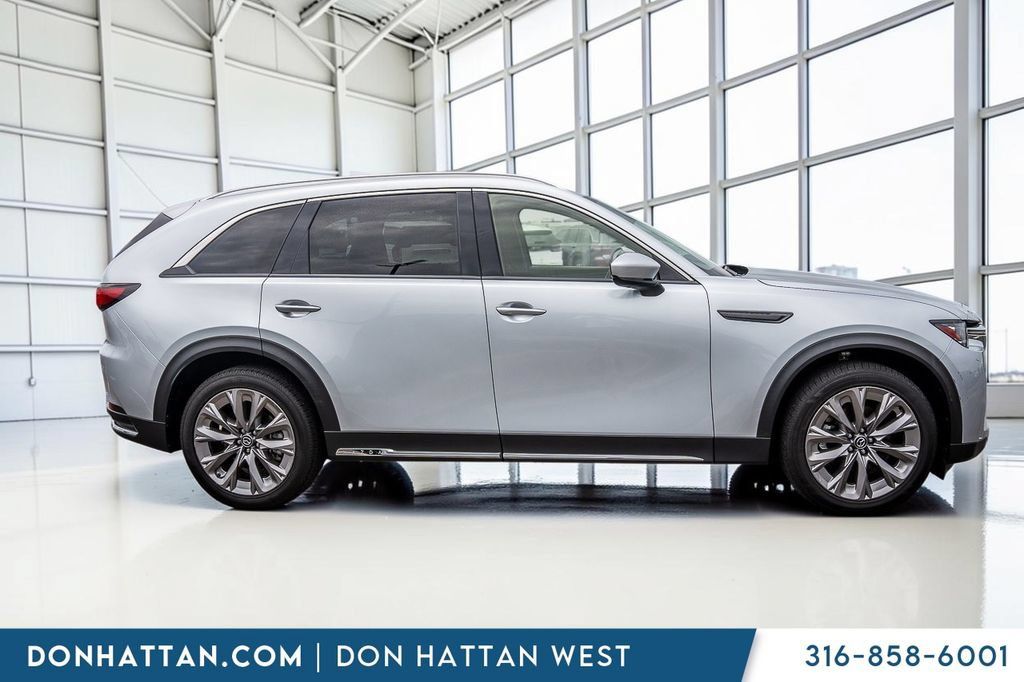 Used 2024 MAZDA CX-90 3.3 Turbo w/ Premium Package AWD/4WD image 33