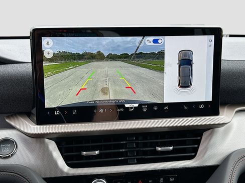 New 2026 Ford Explorer Active w/ Active Comfort Package RWD image 9