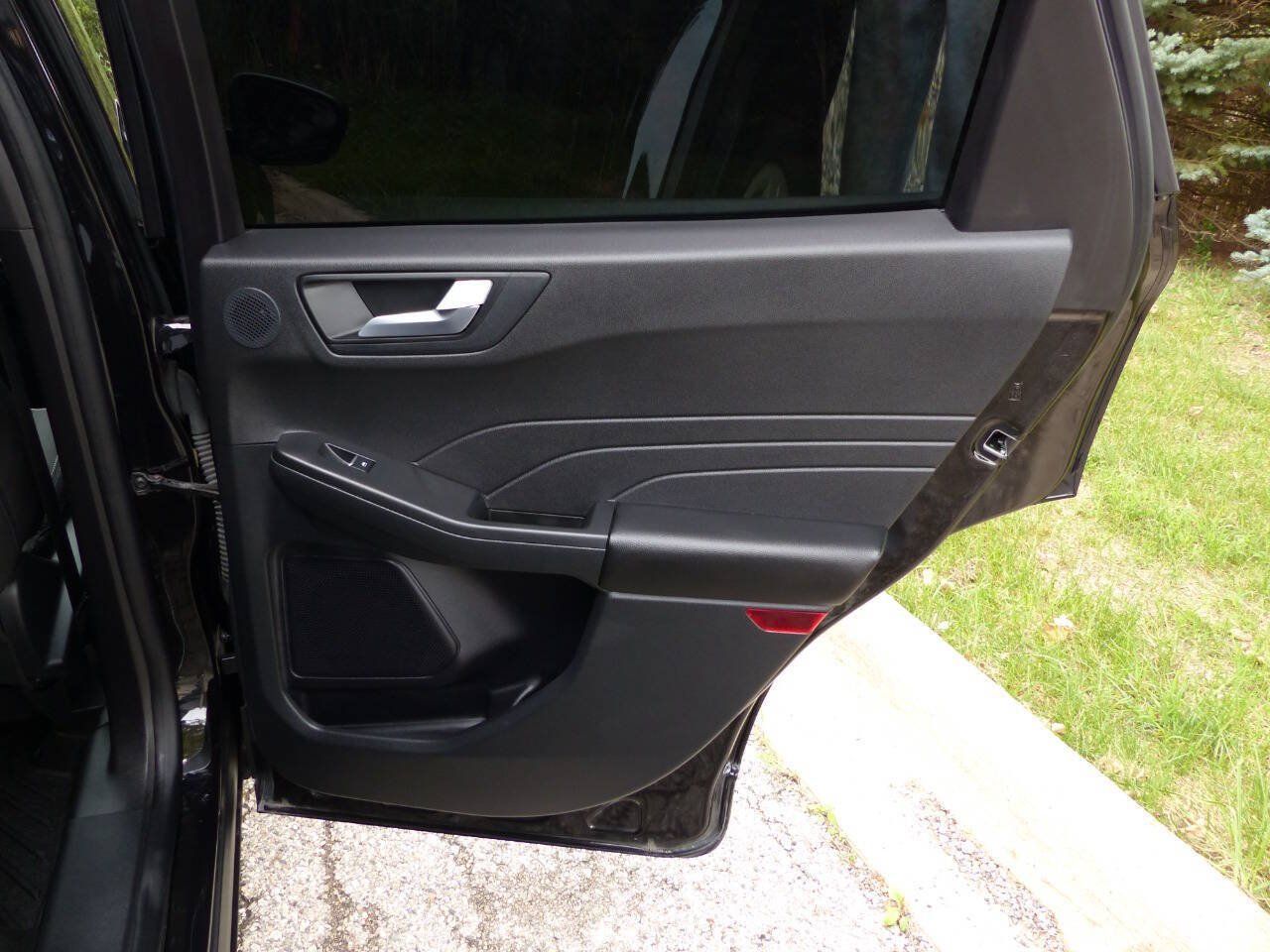 Used 2024 Ford Escape Active w/ Tech Pack #2 AWD/4WD image 42
