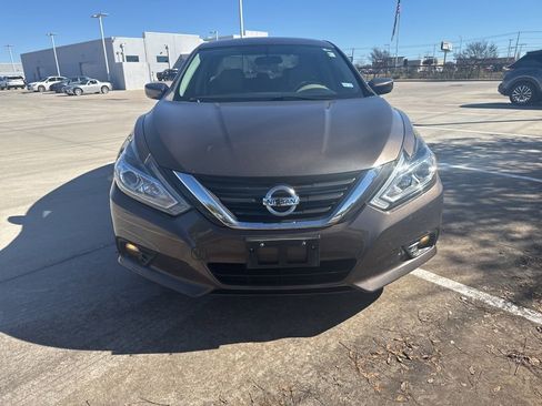 Used 2016 Nissan Altima 2.5 SV image 8