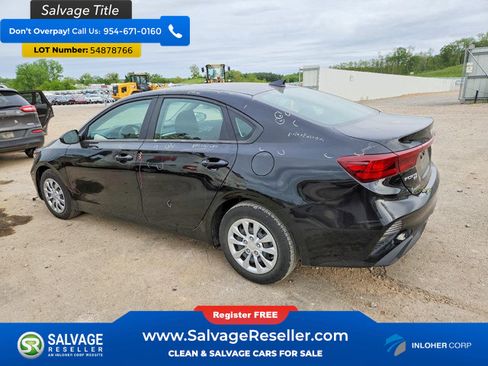 Used 2024 Kia Forte LX FWD image 3