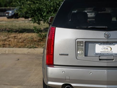 Used 2004 Cadillac SRX AWD/4WD image 43