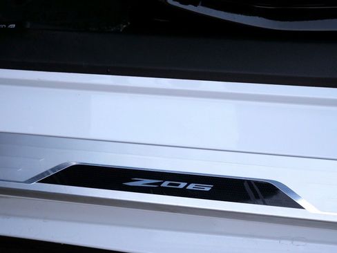 Used 2024 Chevrolet Corvette Z06 image 19