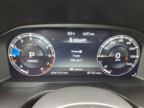 Used 2024 Mitsubishi Outlander SE AWD/4WD image 15