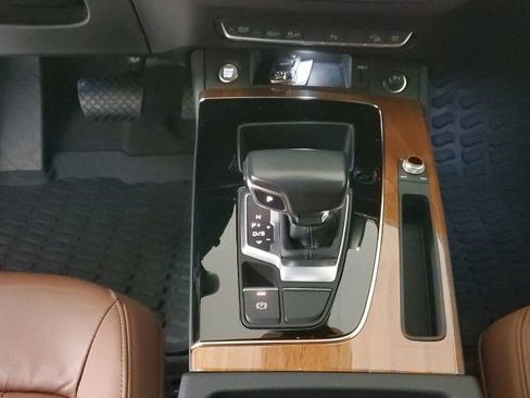 Used 2022 Audi Q5 2.0T Premium image 46