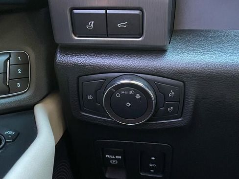 Used 2020 Ford Expedition Platinum image 24