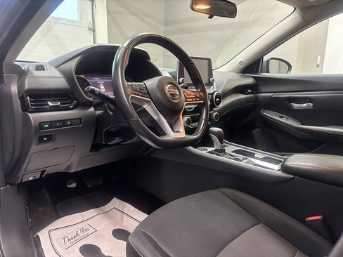Used 2022 Nissan Sentra SV FWD image 13