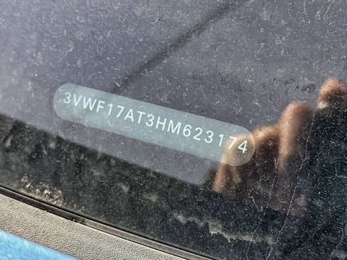 Used 2017 Volkswagen Beetle 1.8T image 3