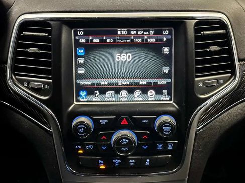 Used 2015 Jeep Grand Cherokee SRT AWD/4WD image 33