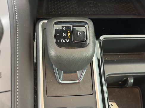 Certified 2025 Nissan Pathfinder SL w/ SL Premium Package image 28