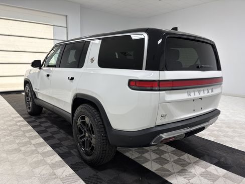 Used 2024 Rivian R1S Adventure image 3